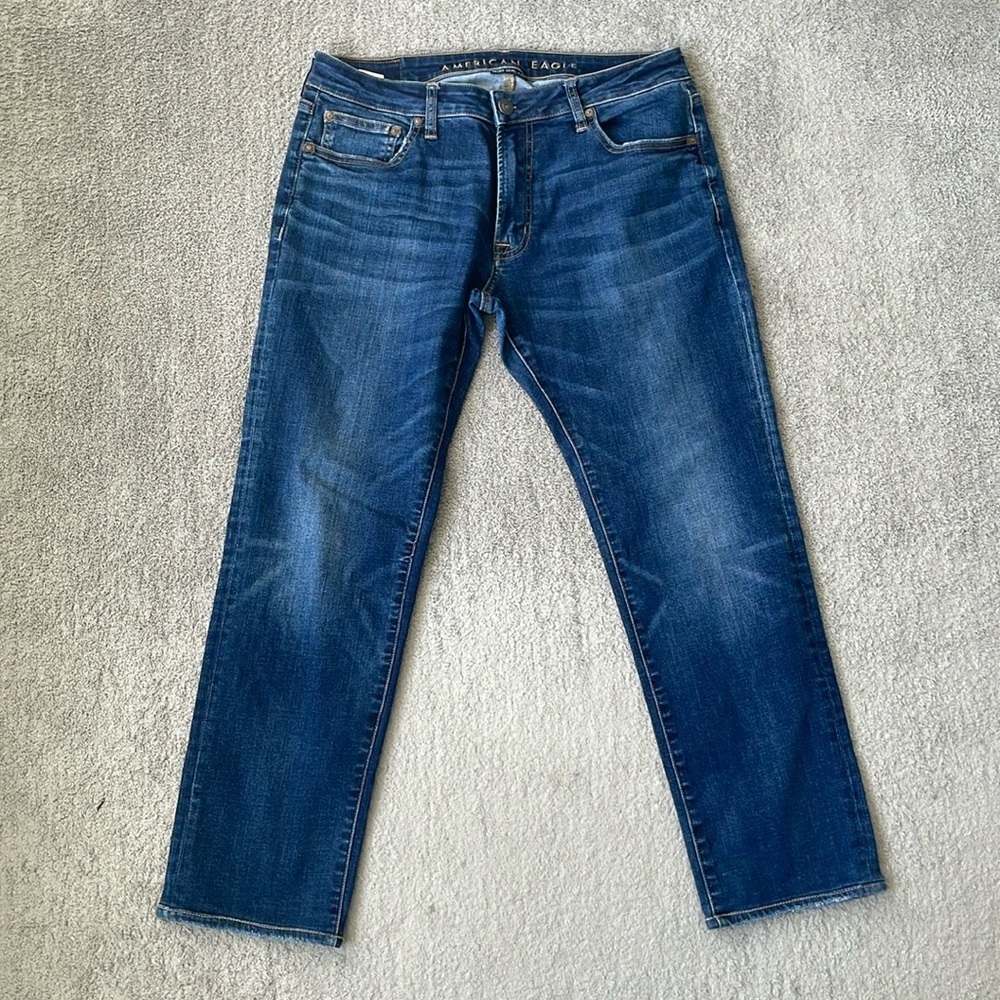 VGC American Eagle Slim Straight Dark Wash Jeans - Size 33